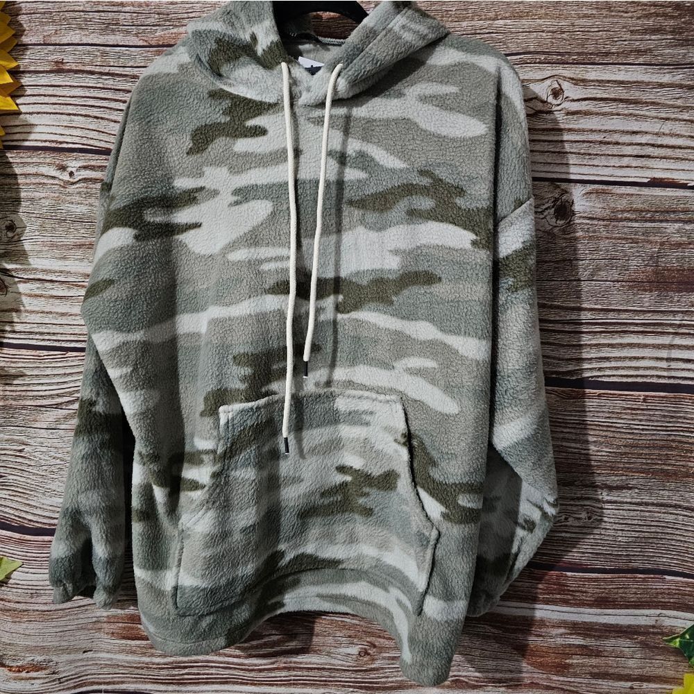 Truth hoodie men's large gray camo NWT
